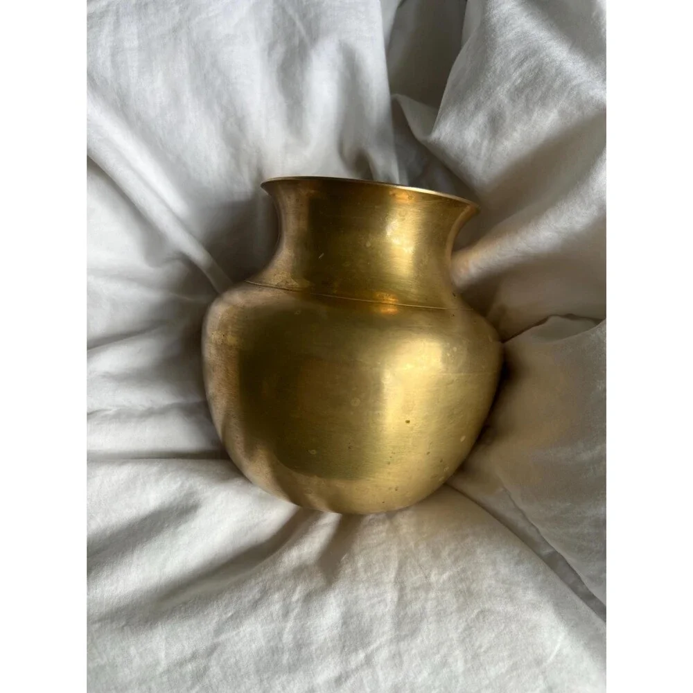 Vintage Brass Table Vase - Picture 9 of 10